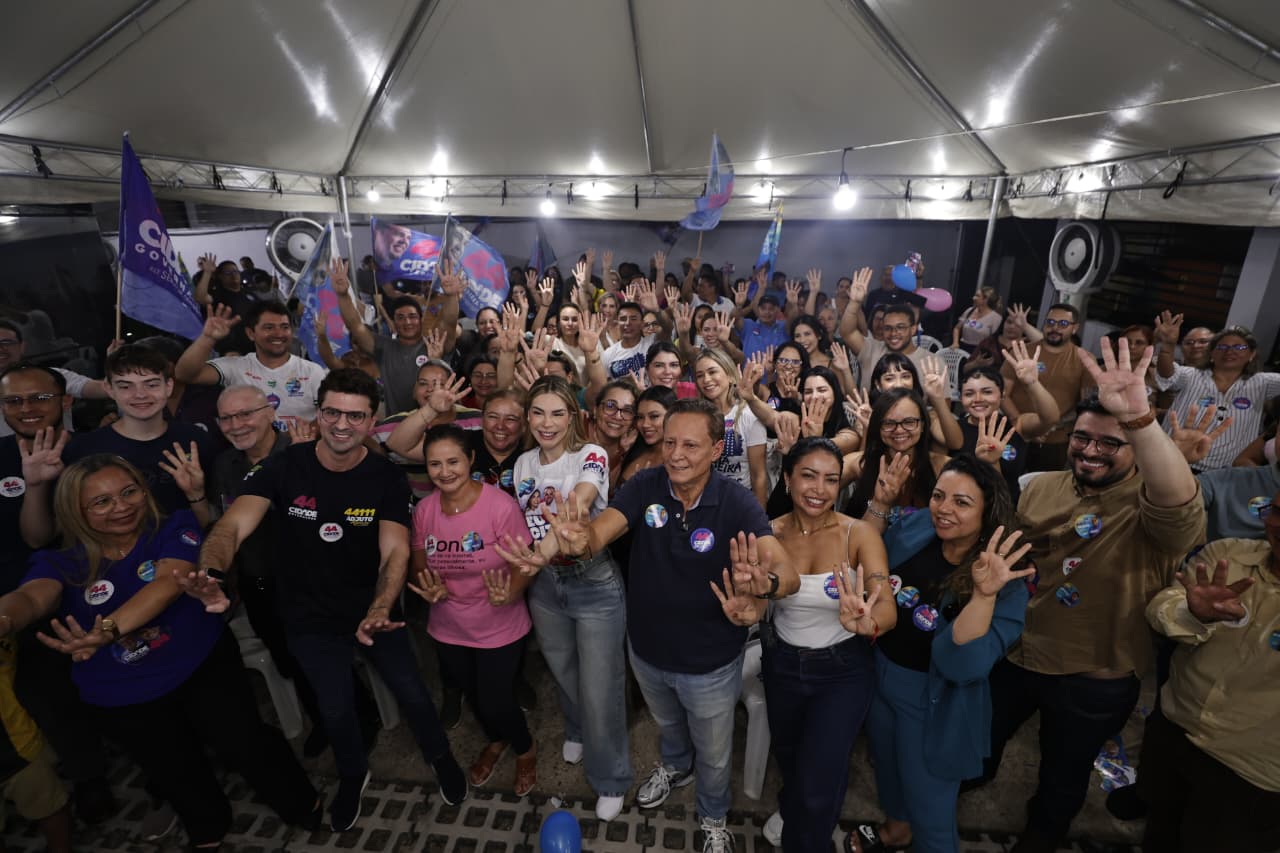 Adjuto Afonso defende geração de emprego e renda no Amazonas durante agenda eleitoral em Manaus.