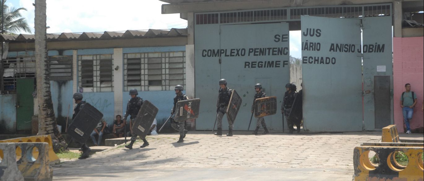 Tentativa de fuga no Compaj mobilizou equipes de segurança e levou à suspensão das visitas na unidade.